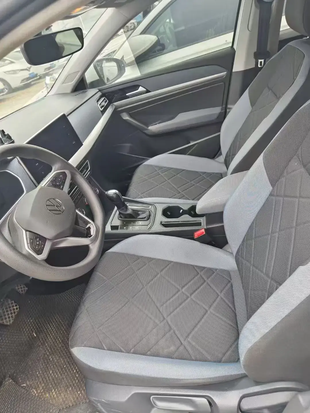 2023 VOLKSWAGEN LAVIDA thumbnail 4