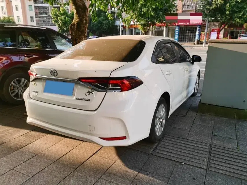 2021 TOYOTA COROLLA thumbnail 4