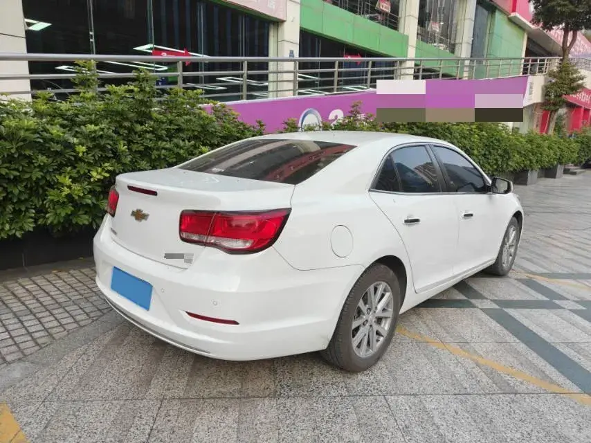 2018 CHEVROLET MALIBU thumbnail 4