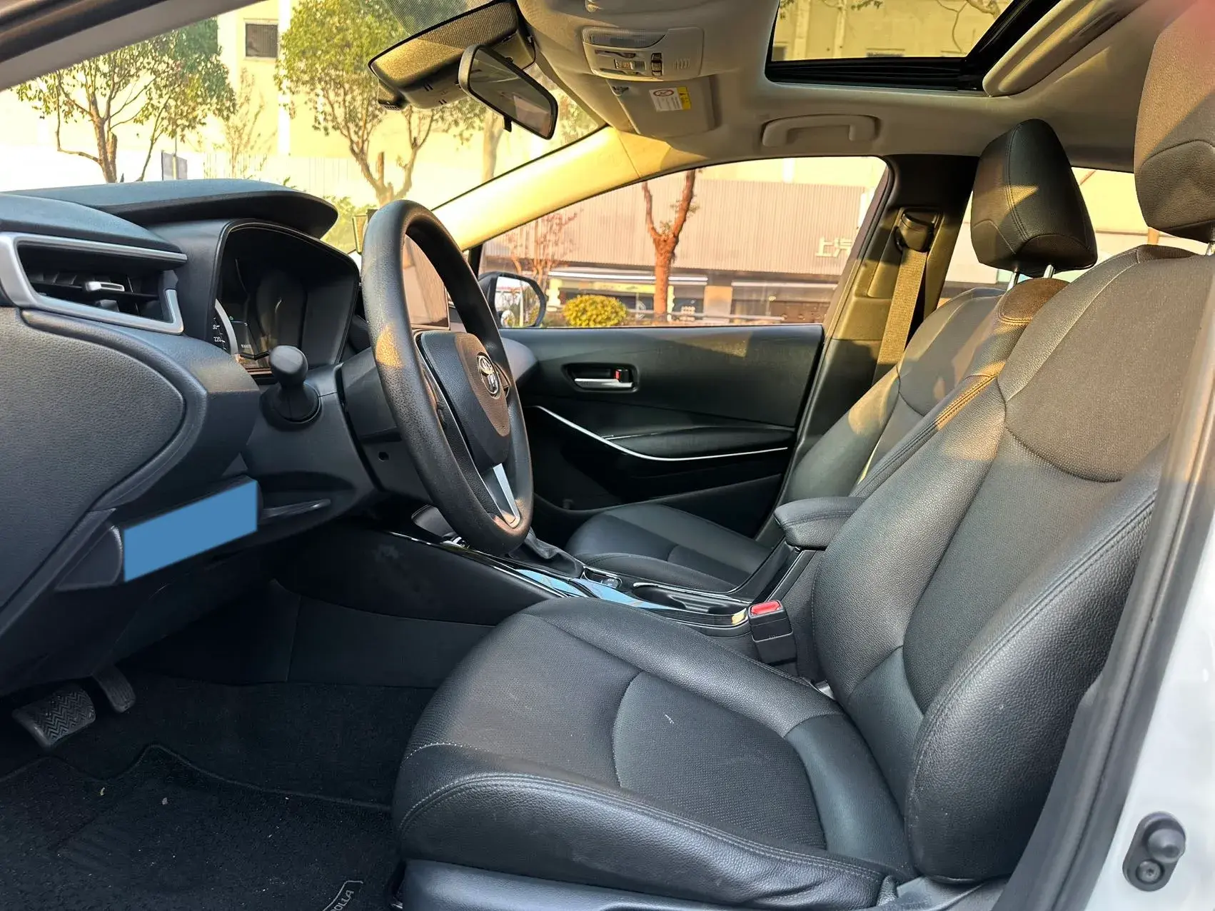 2021 TOYOTA COROLLA thumbnail 3