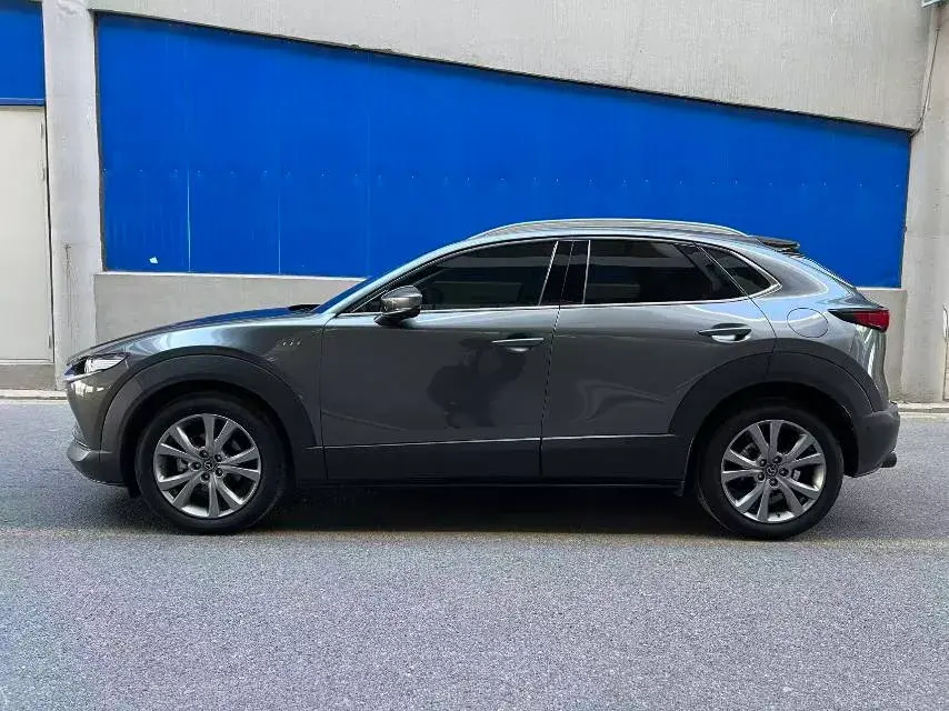 2020 MAZDA CX-30 thumbnail 3