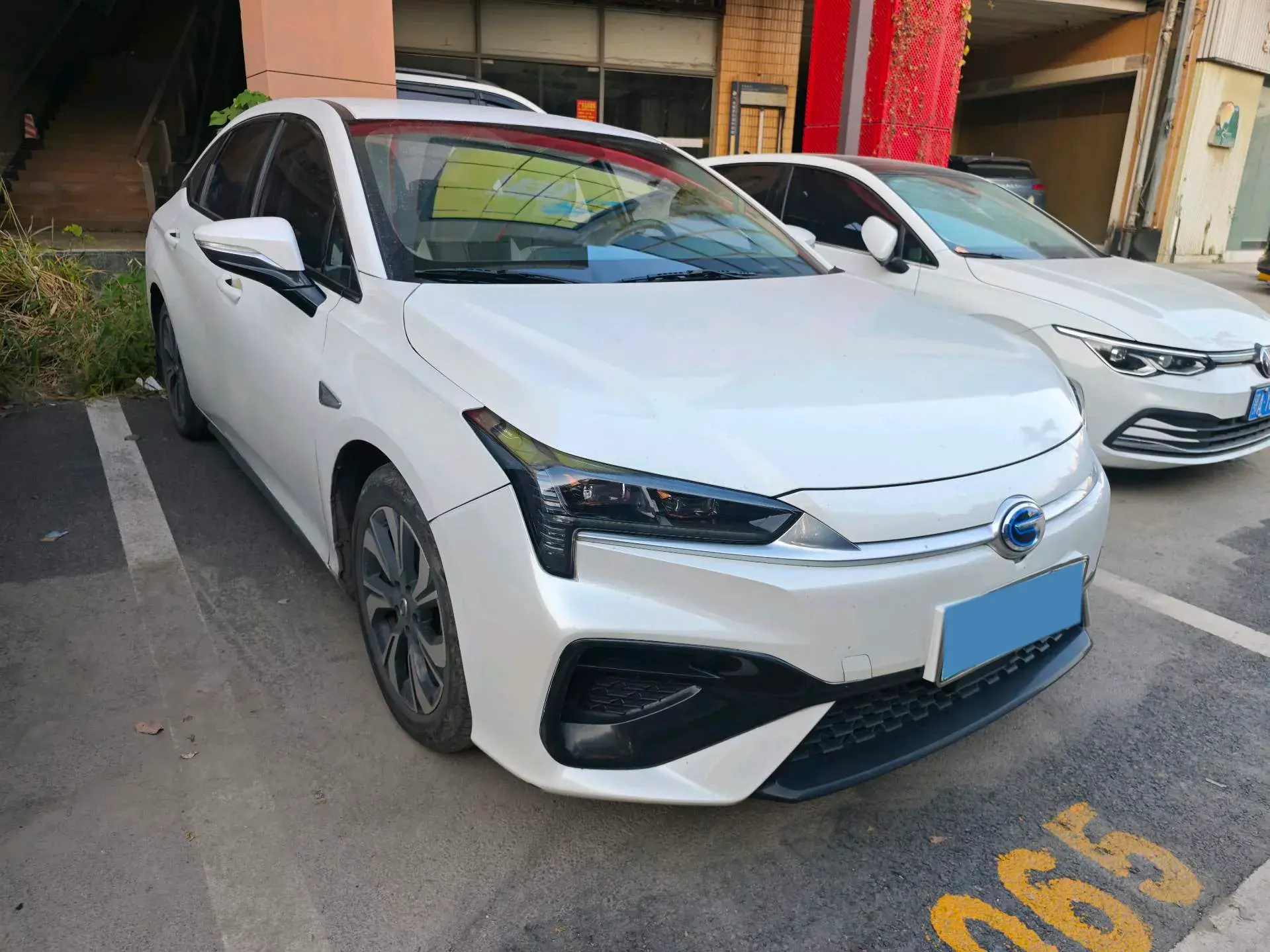 2019 AION S thumbnail 3