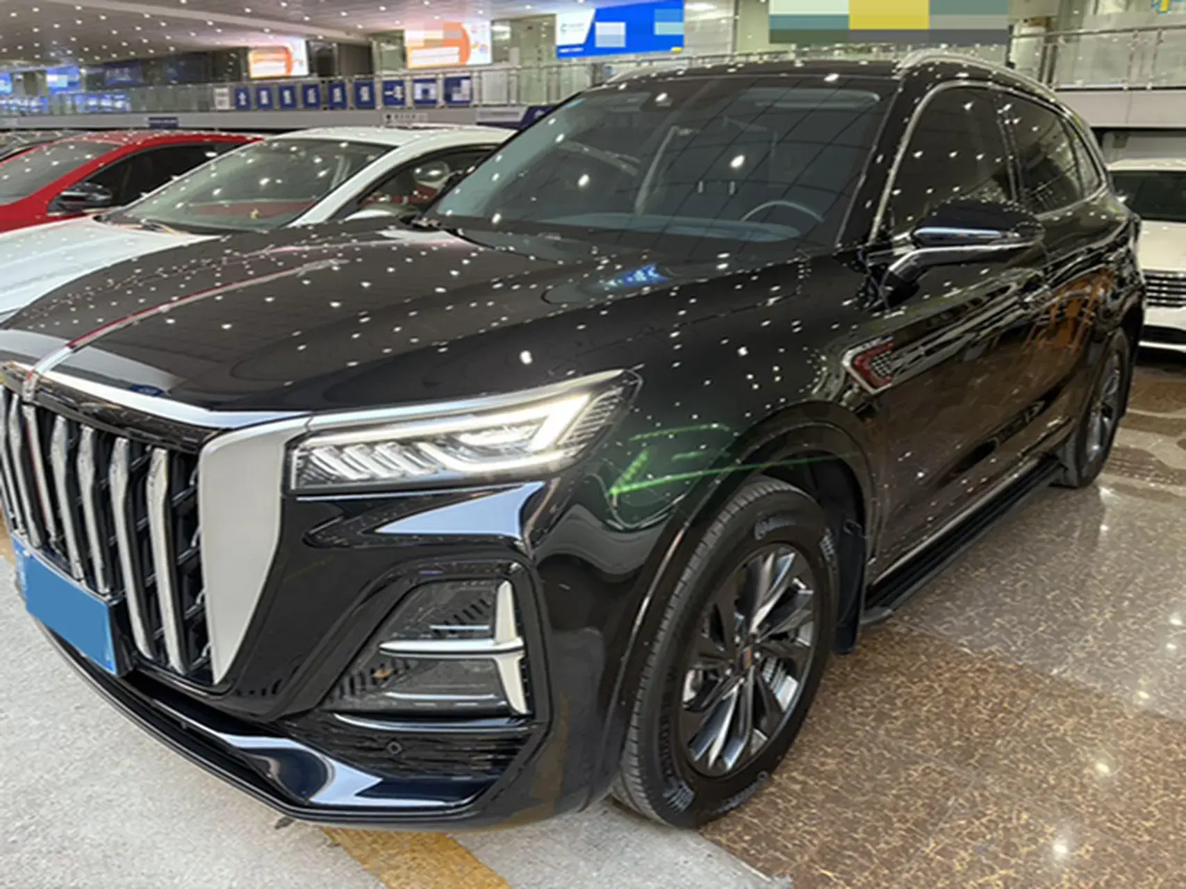 2023 HONGQI HS5 view 1