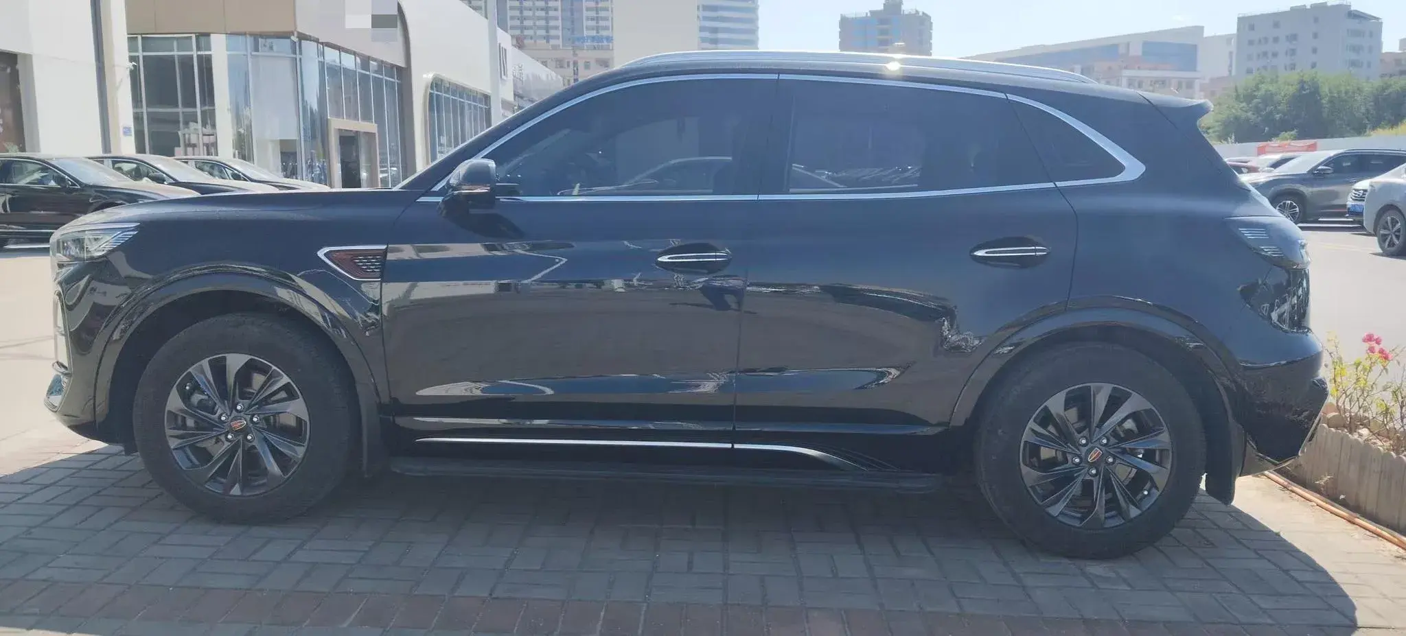 2023 HONGQI HS5 thumbnail 4