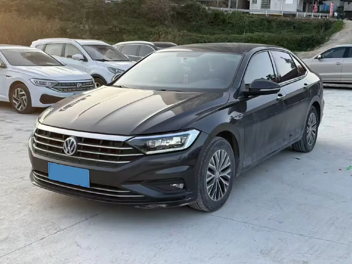 2020 Volkswagen Sagitar 1.4T 150HP L4 7DCT