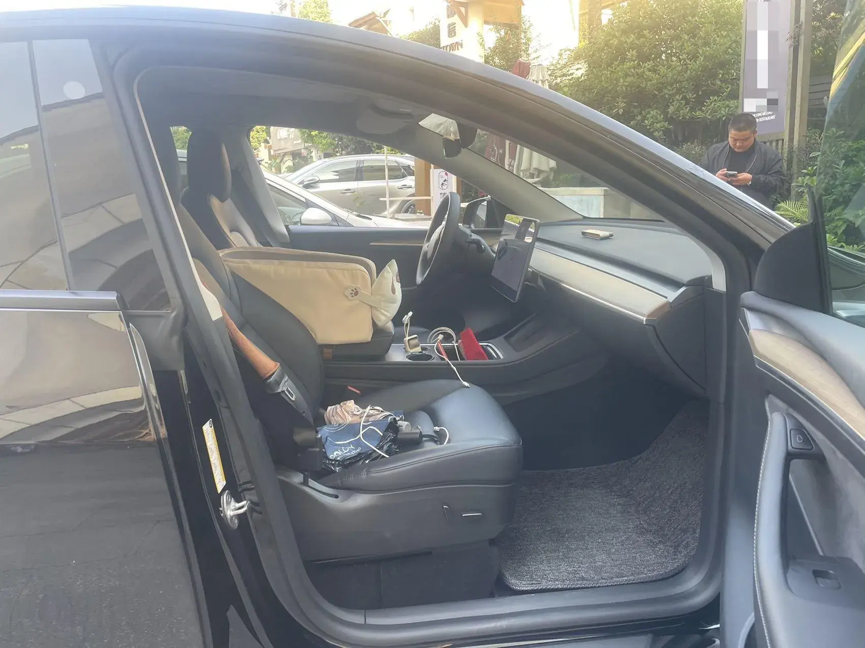 2021 TESLA MODEL thumbnail 3