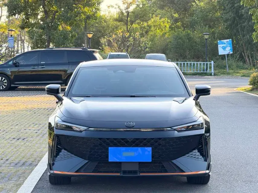 2024 CHANGAN UNI-V thumbnail 3