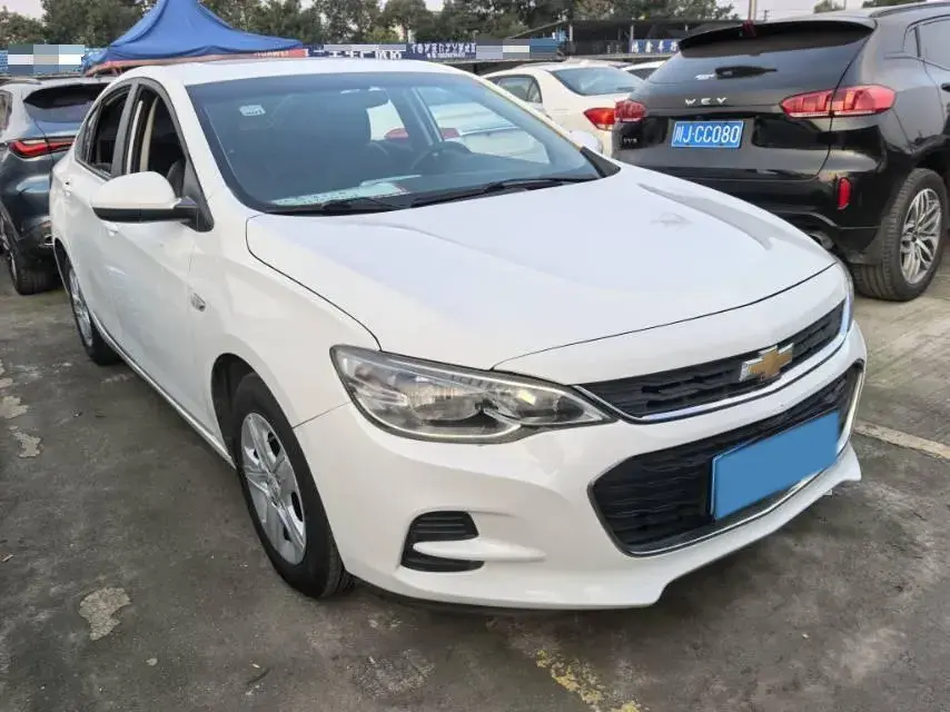 2019 CHEVROLET CAVALIER thumbnail 2