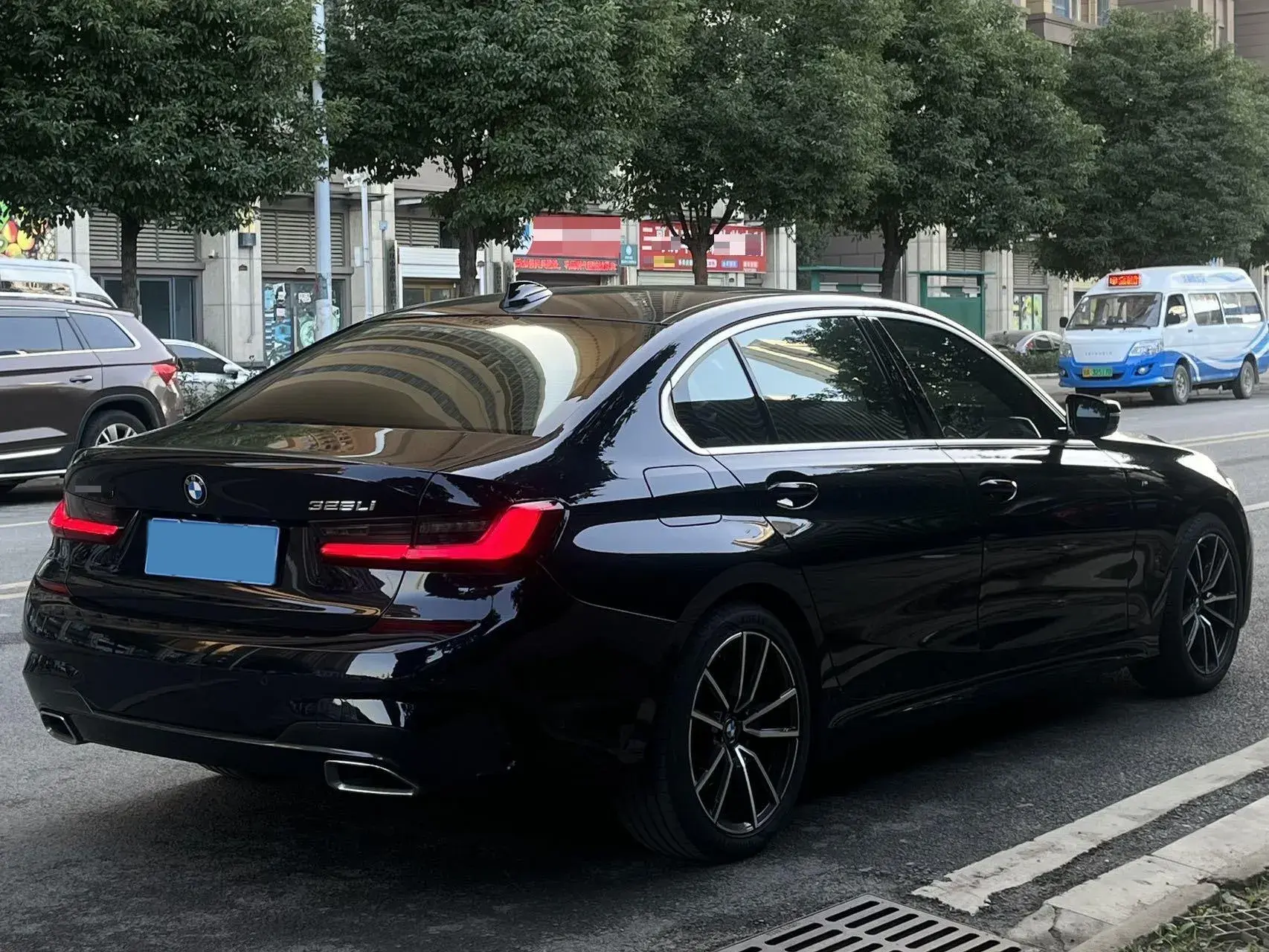 2021 BMW 3 thumbnail 4