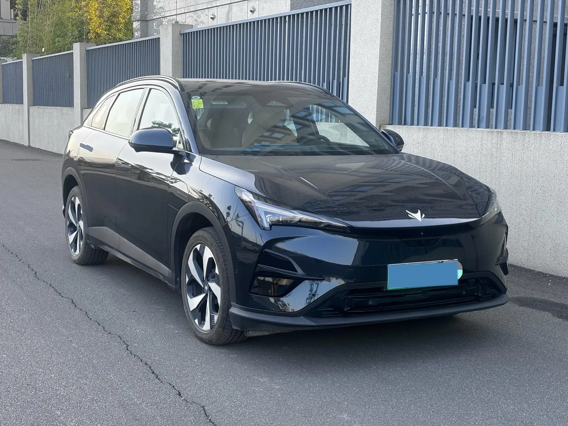 2025 ARCFOX ΑT5 thumbnail 3