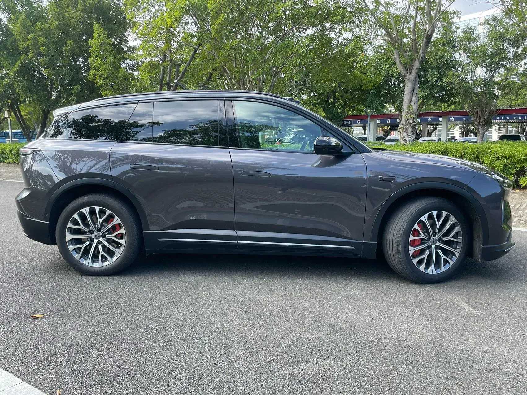 2023 NIO ES6 thumbnail 3