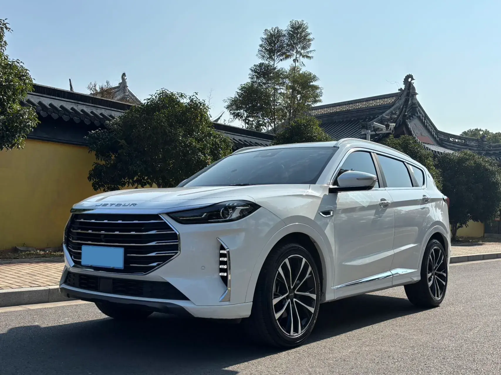 2021 JETOUR X70 view 1