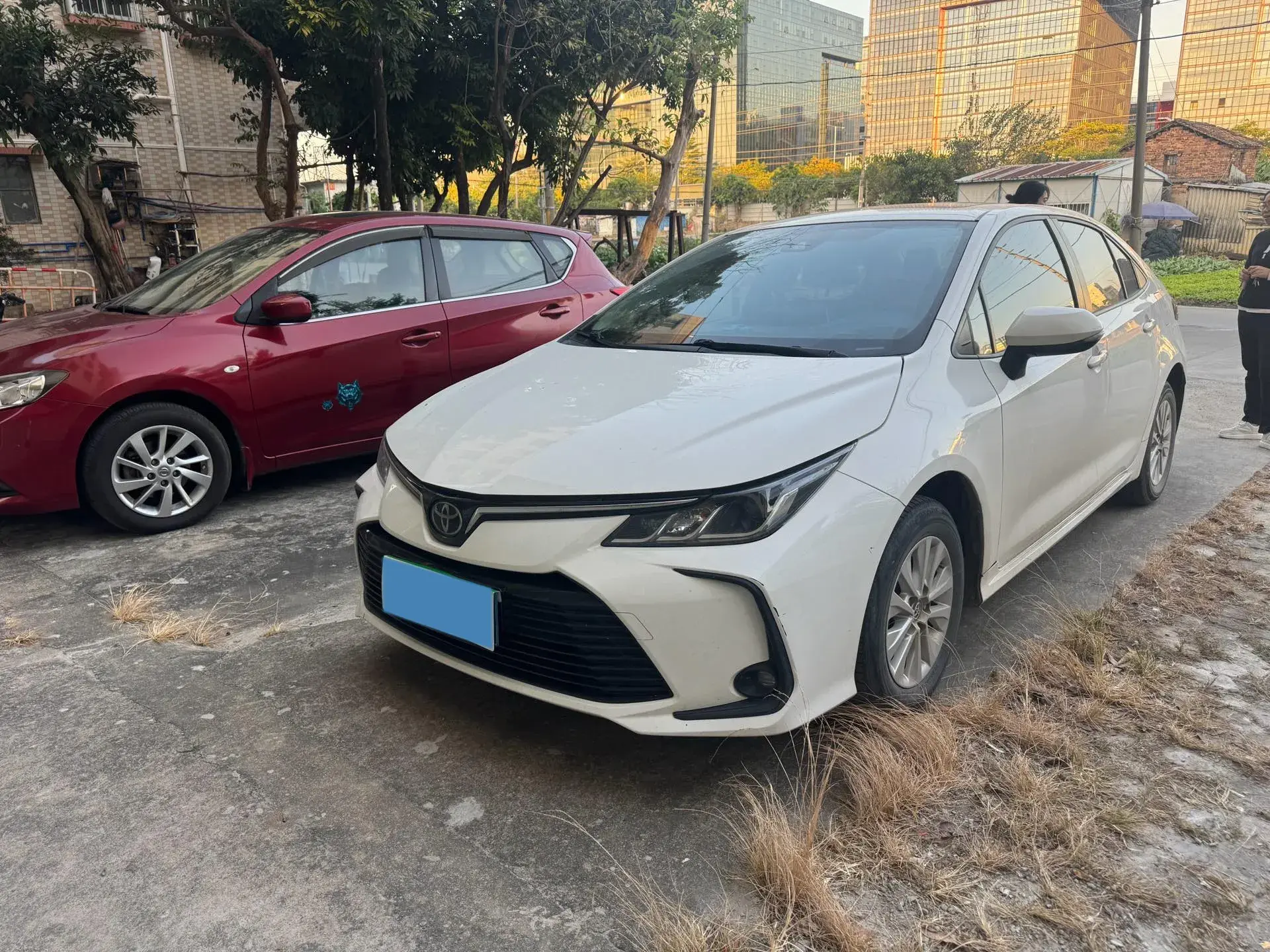 2019 TOYOTA COROLLA view 1