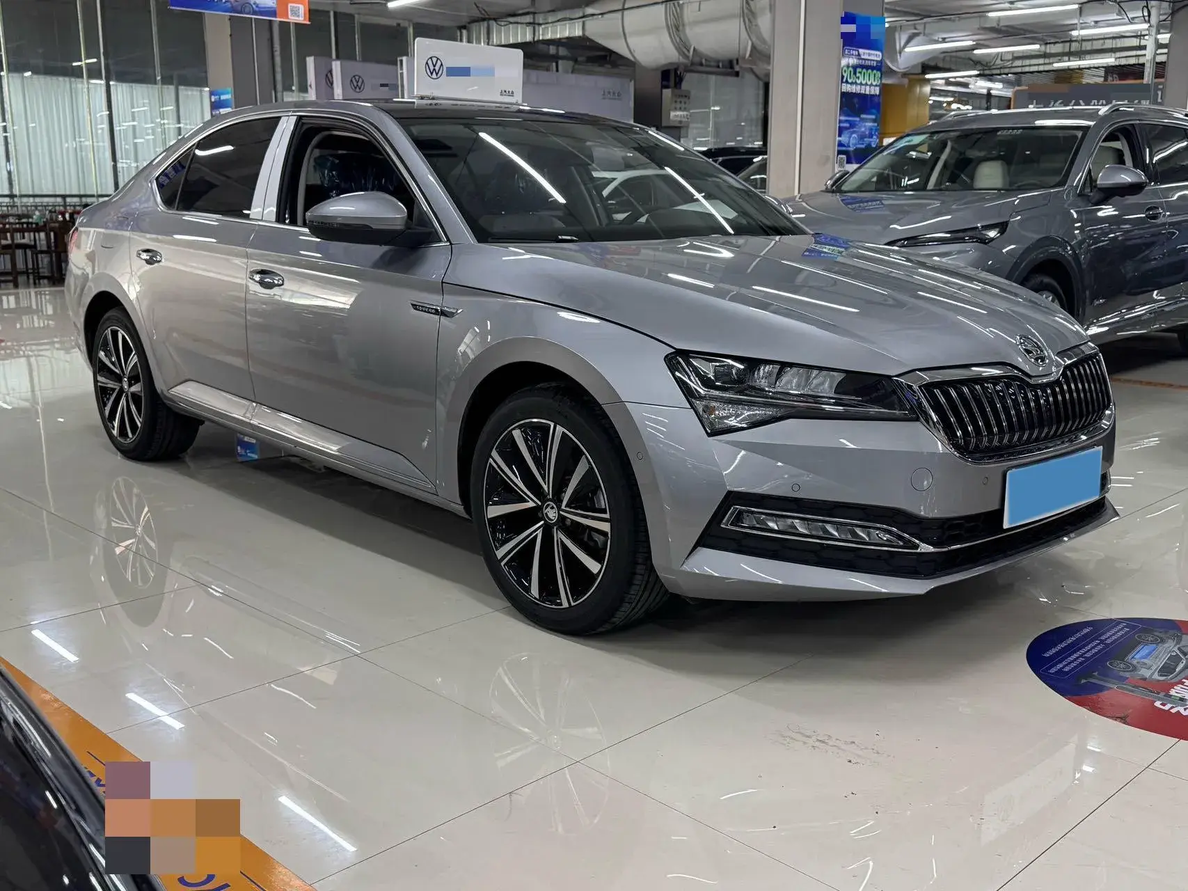 2024 SKODA SUPERB thumbnail 3