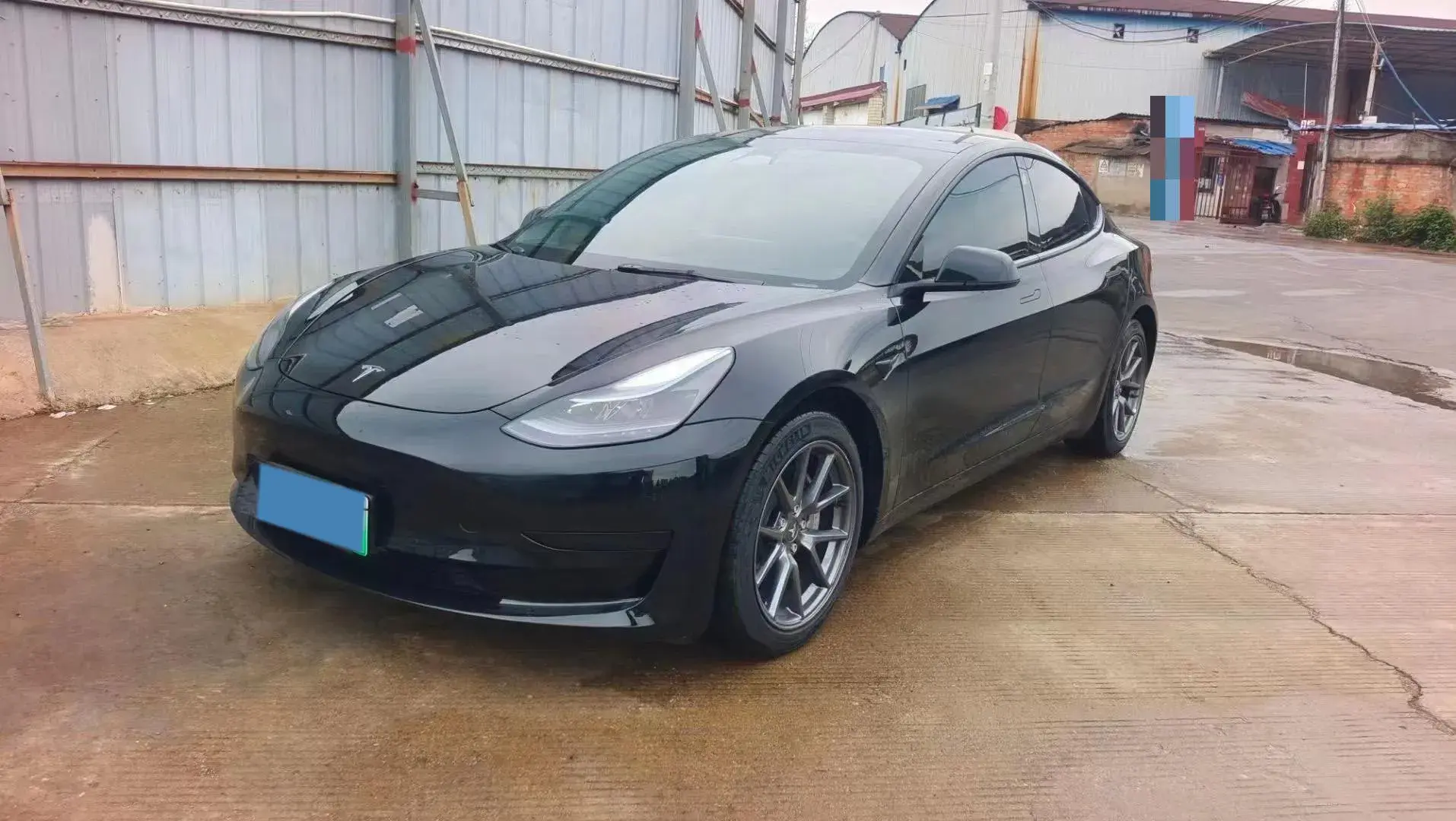 2022 TESLA MODEL view 1