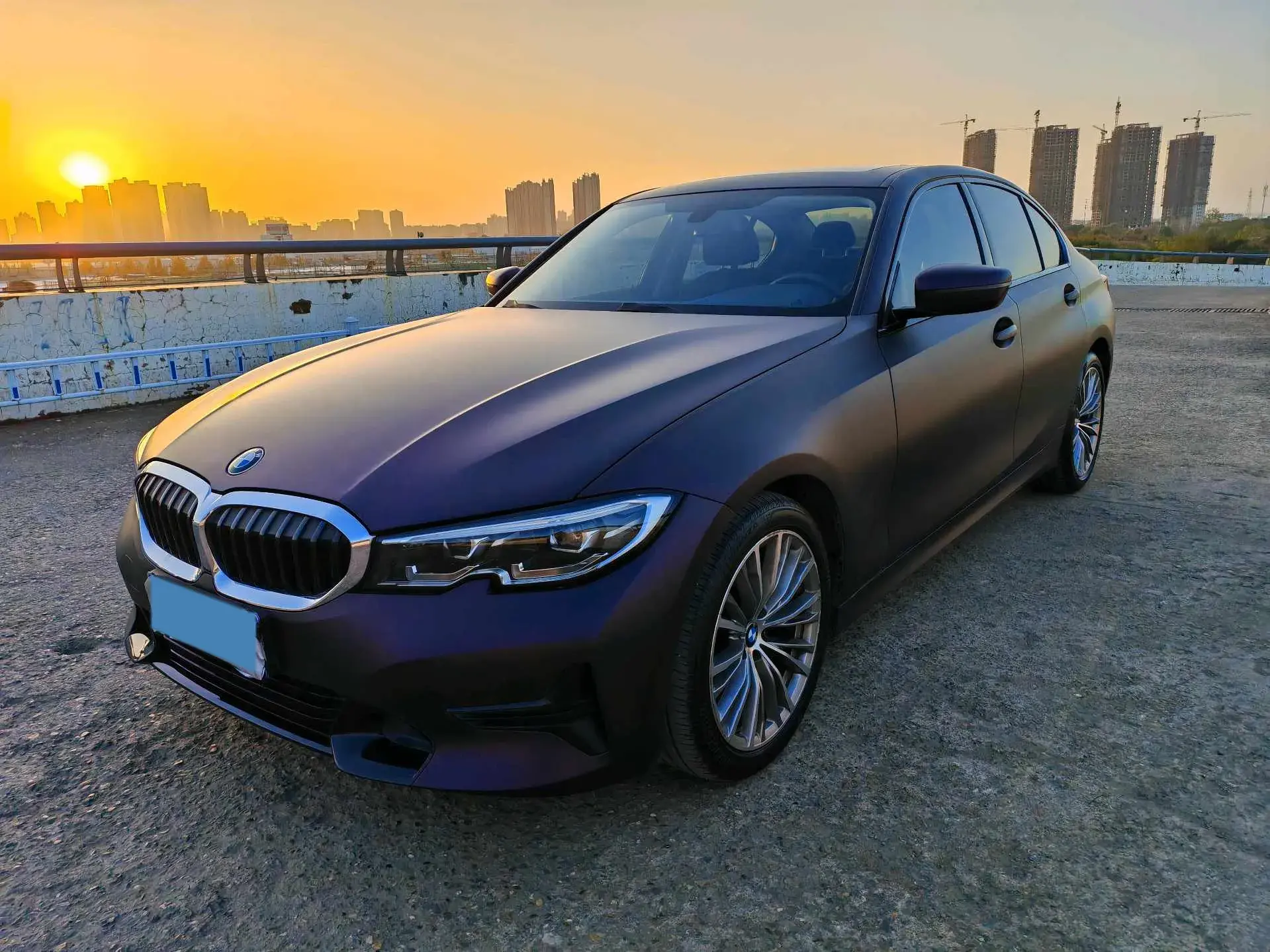2020 BMW 3 view 1