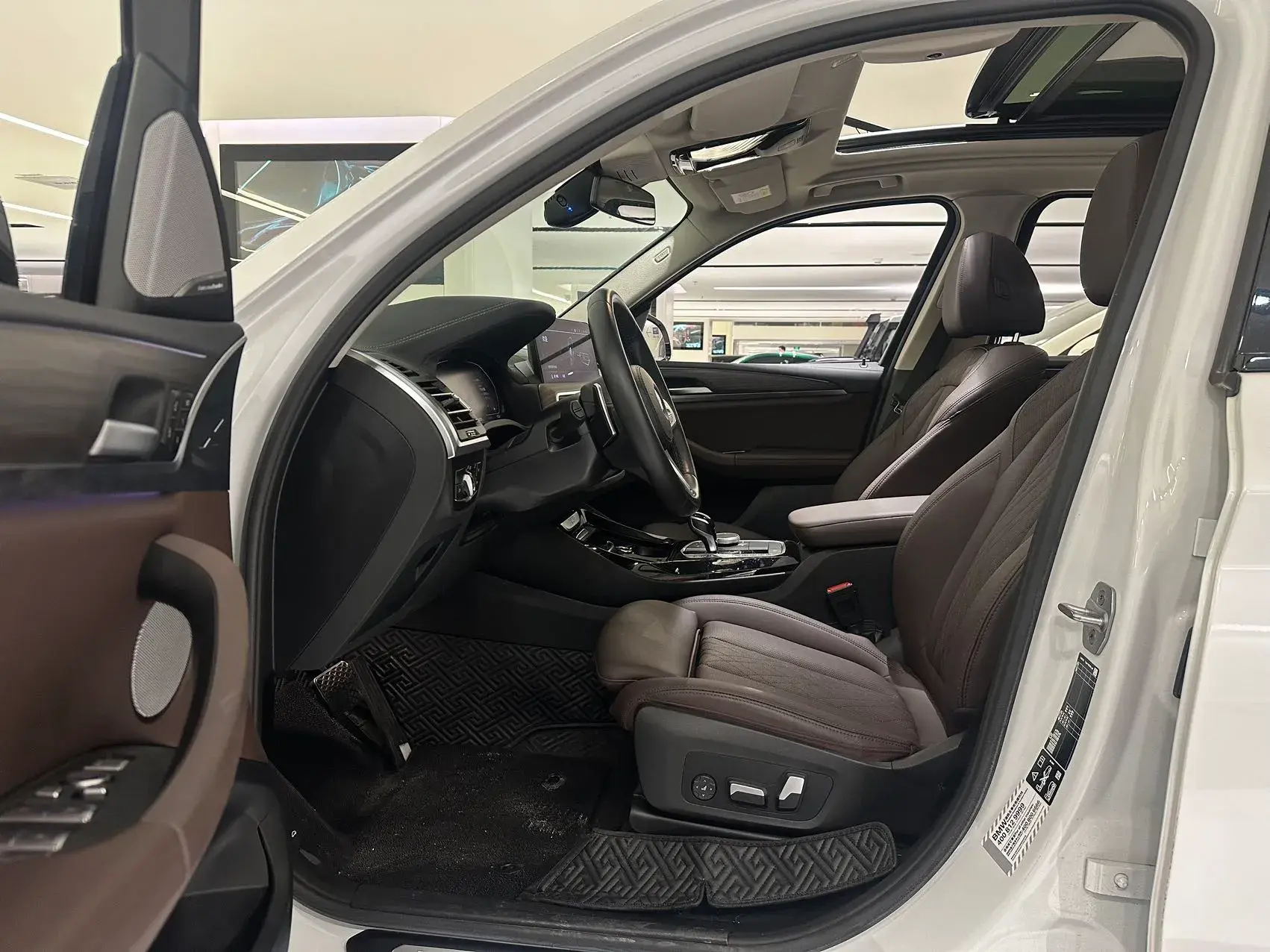 2022 BMW X3 thumbnail 4