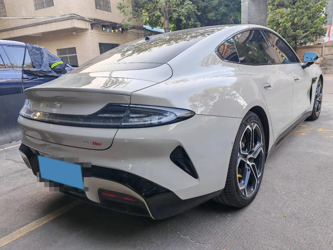 2024 MI SU7 thumbnail 4