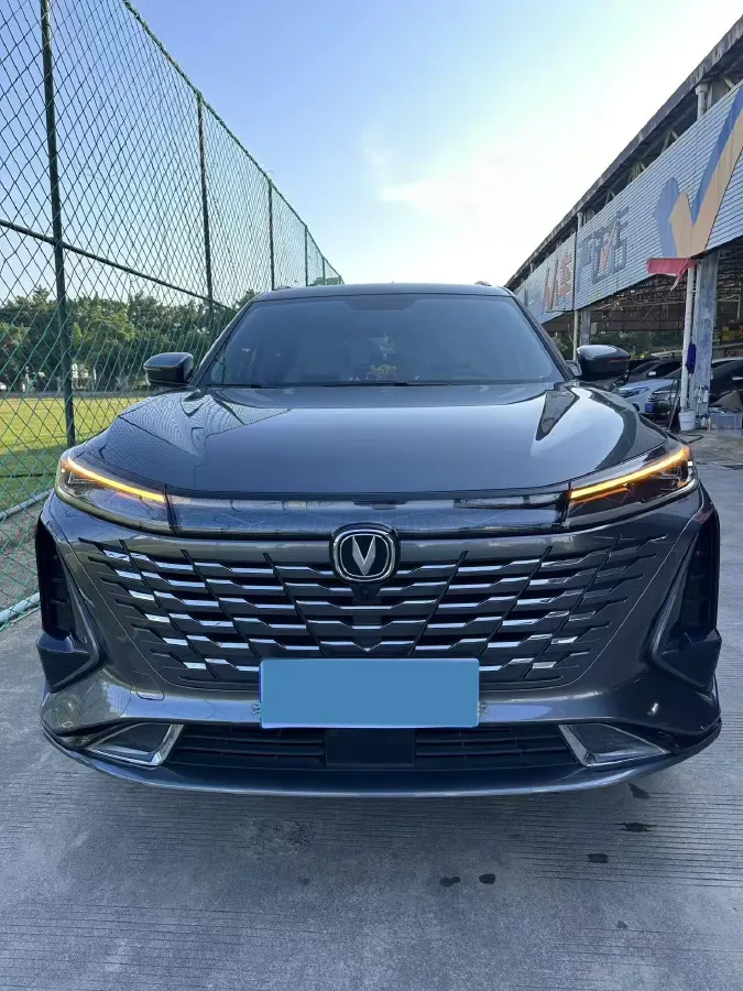 2023 ChangAn CS75 Plus iDD 1.5T 170HP L4 6TCT PHEV 28.39KWH,autocango,china used car exporter,china ev exporter,chinese used car exporter,chinese used ev exporter