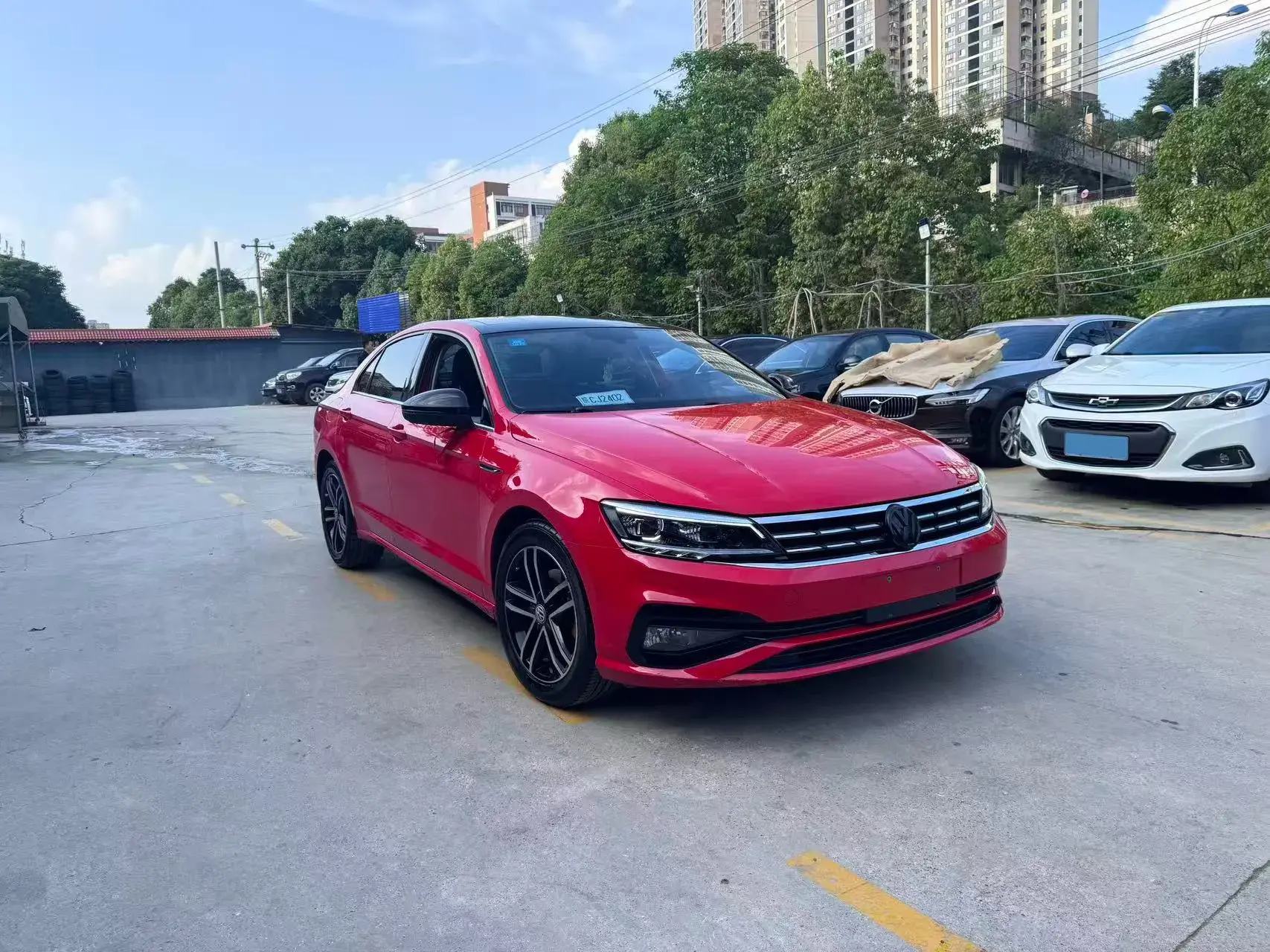 2021 VOLKSWAGEN LAMANDO thumbnail 3