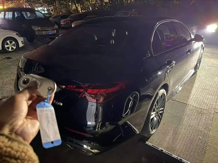 2025 MERCEDES-BENZ C thumbnail 3
