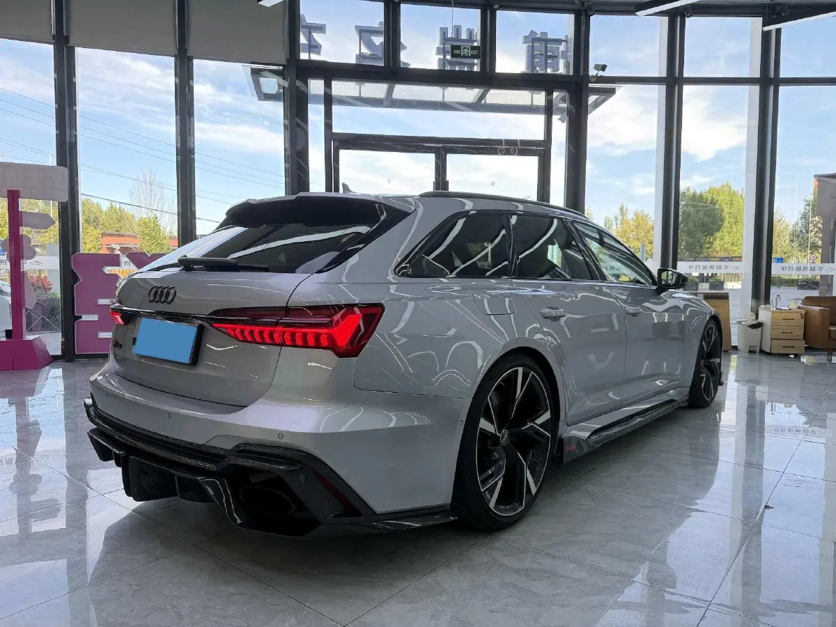2021 Audi RS 6 4.0T 600HP V8 8AT,autocango,china used car exporter,china ev exporter,chinese used car exporter,chinese used ev exporter