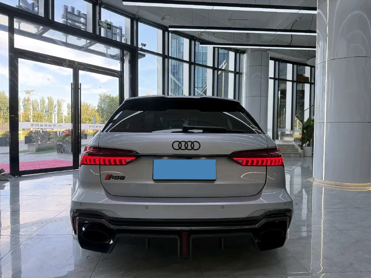 2021 Audi RS 6 4.0T 600HP V8 8AT,autocango,china used car exporter,china ev exporter,chinese used car exporter,chinese used ev exporter