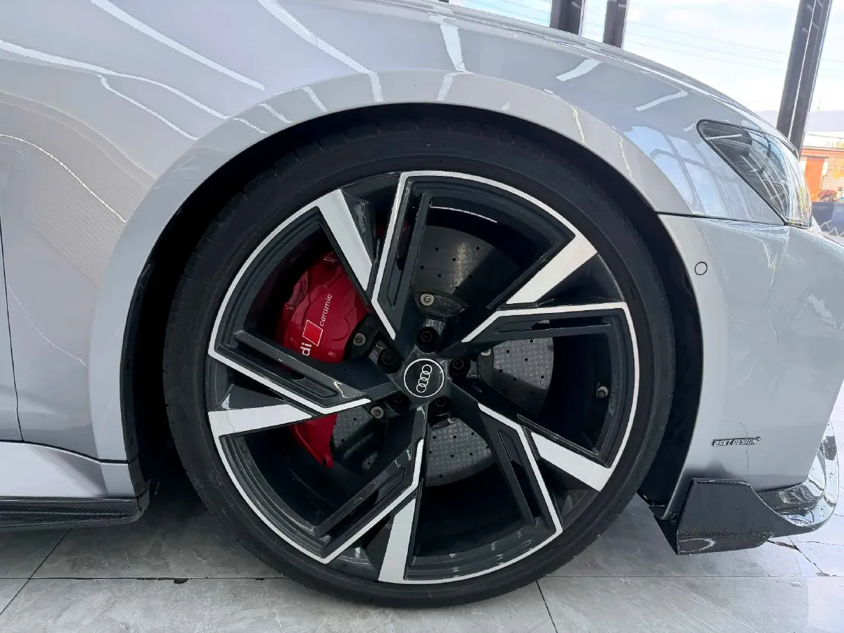 2021 Audi RS 6 4.0T 600HP V8 8AT,autocango,china used car exporter,china ev exporter,chinese used car exporter,chinese used ev exporter