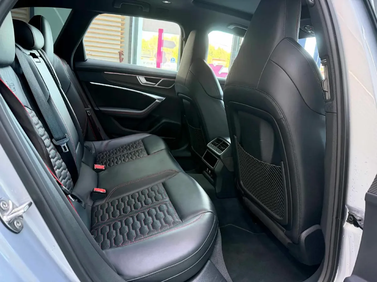 2021 Audi RS 6 4.0T 600HP V8 8AT,autocango,china used car exporter,china ev exporter,chinese used car exporter,chinese used ev exporter