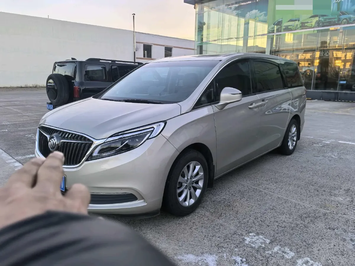 2018 Buick GL8 2.0T 260HP L4 6AT,autocango,china used car exporter,china ev exporter,chinese used car exporter,chinese used ev exporter