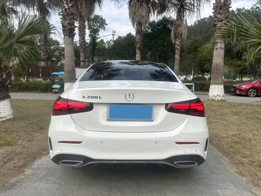 2023 Mercedes-Benz A Class 1.3T 163HP L4 7DCT,autocango,china used car exporter,china ev exporter,chinese used car exporter,chinese used ev exporter