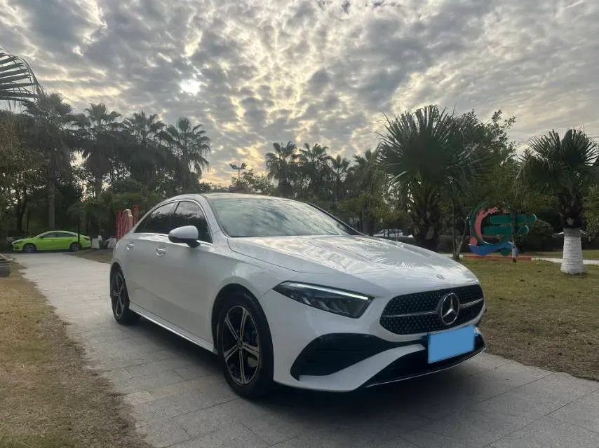 2023 Mercedes-Benz A Class 1.3T 163HP L4 7DCT,autocango,china used car exporter,china ev exporter,chinese used car exporter,chinese used ev exporter