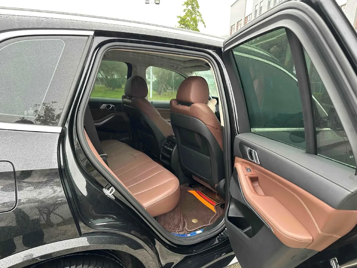 2021 BMW X5 2.0T 265HP L4 8AT,autocango,china used car exporter,china ev exporter,chinese used car exporter,chinese used ev exporter