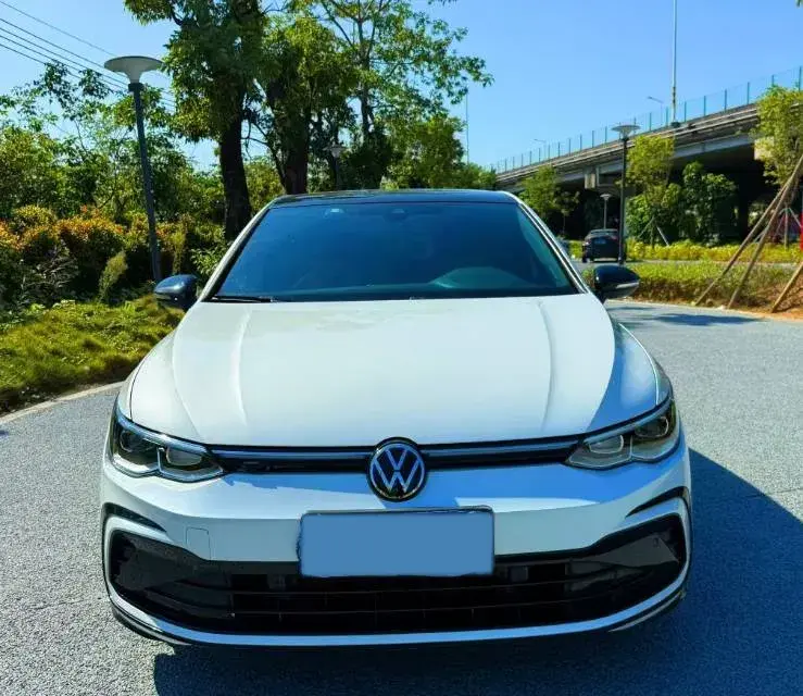 2021 VOLKSWAGEN GOLF thumbnail 2