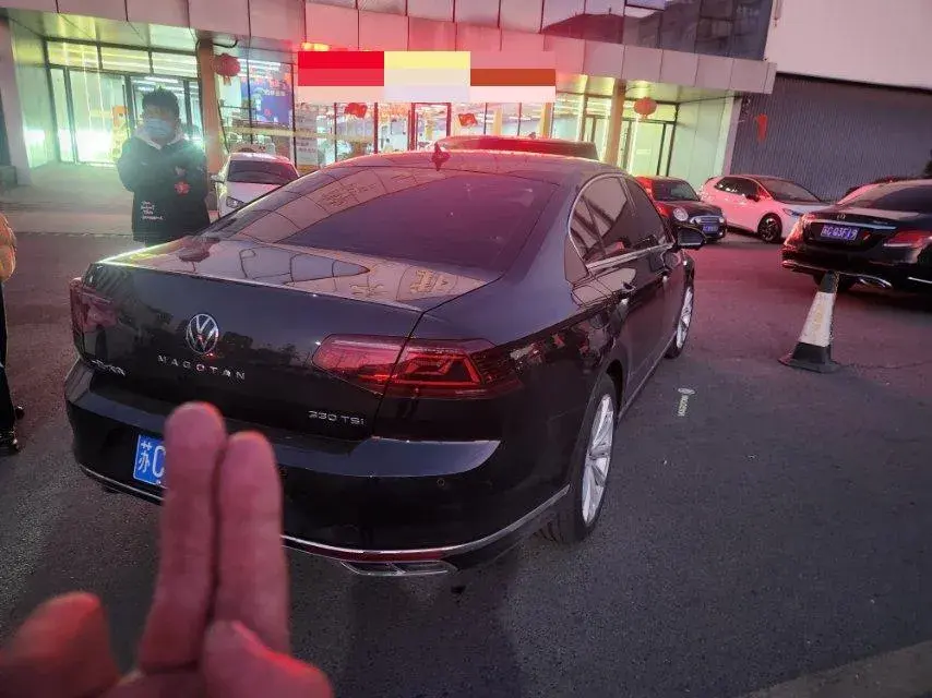 2023 VOLKSWAGEN MAGOTAN thumbnail 2