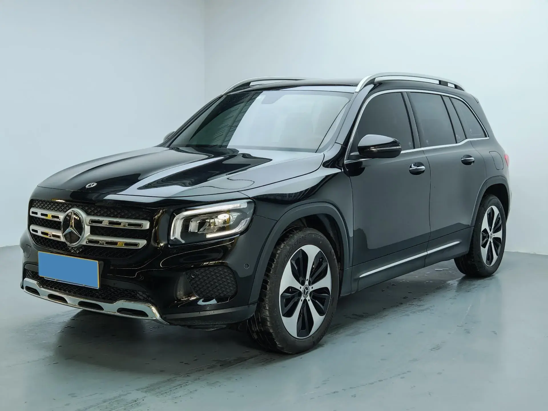 2023 MERCEDES-BENZ GLB view 1