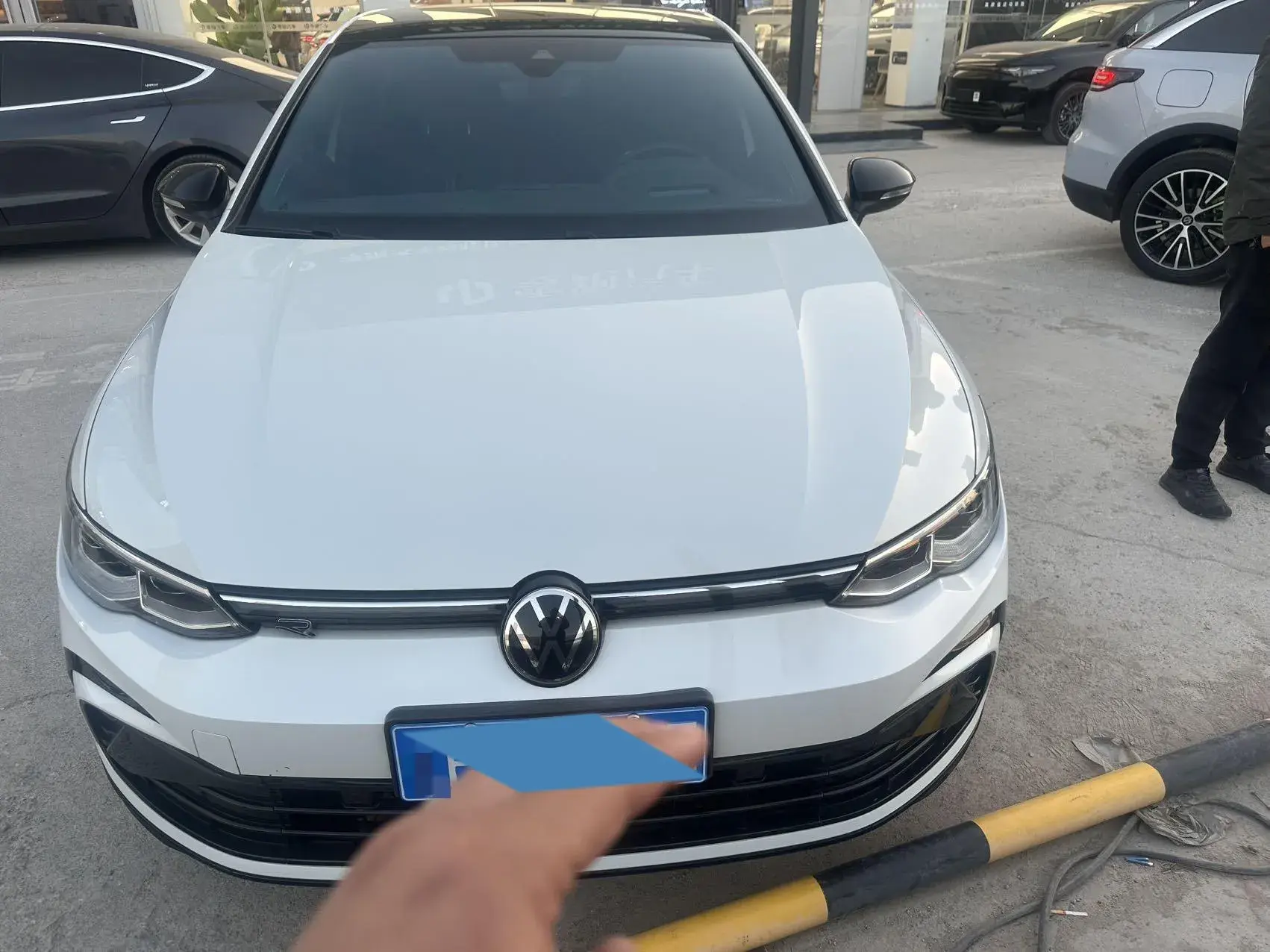 2021 VOLKSWAGEN GOLF thumbnail 2