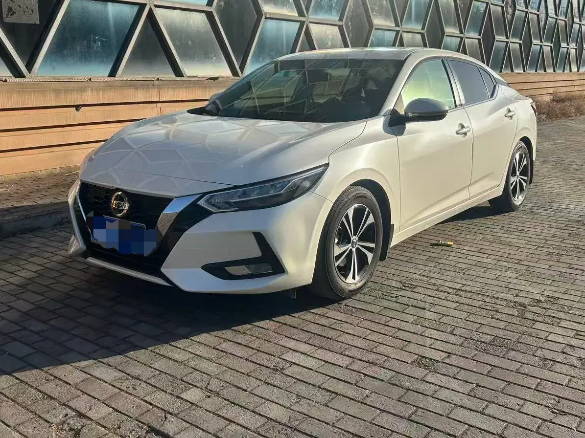 2020 NISSAN SYLPHY view 1