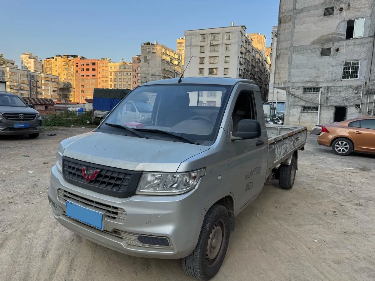 2019 WuLing RongGuang New Truck 1.5L 107HP L4 5MT,autocango,china used car exporter,china ev exporter,chinese used car exporter,chinese used ev exporter