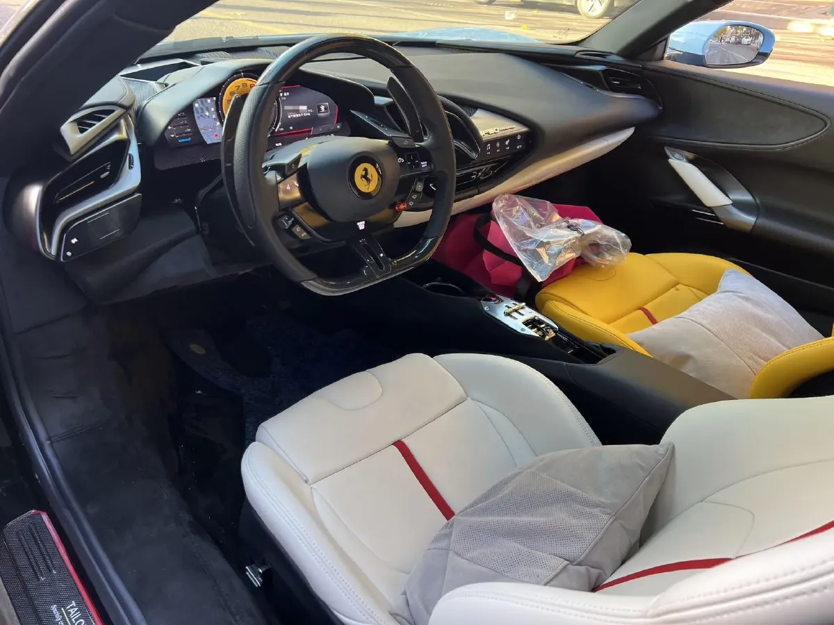 2020 Ferrari SF90 3.9T 781HP V8 8DCT PHEV 7.9KWH,autocango,china used car exporter,china ev exporter,chinese used car exporter,chinese used ev exporter