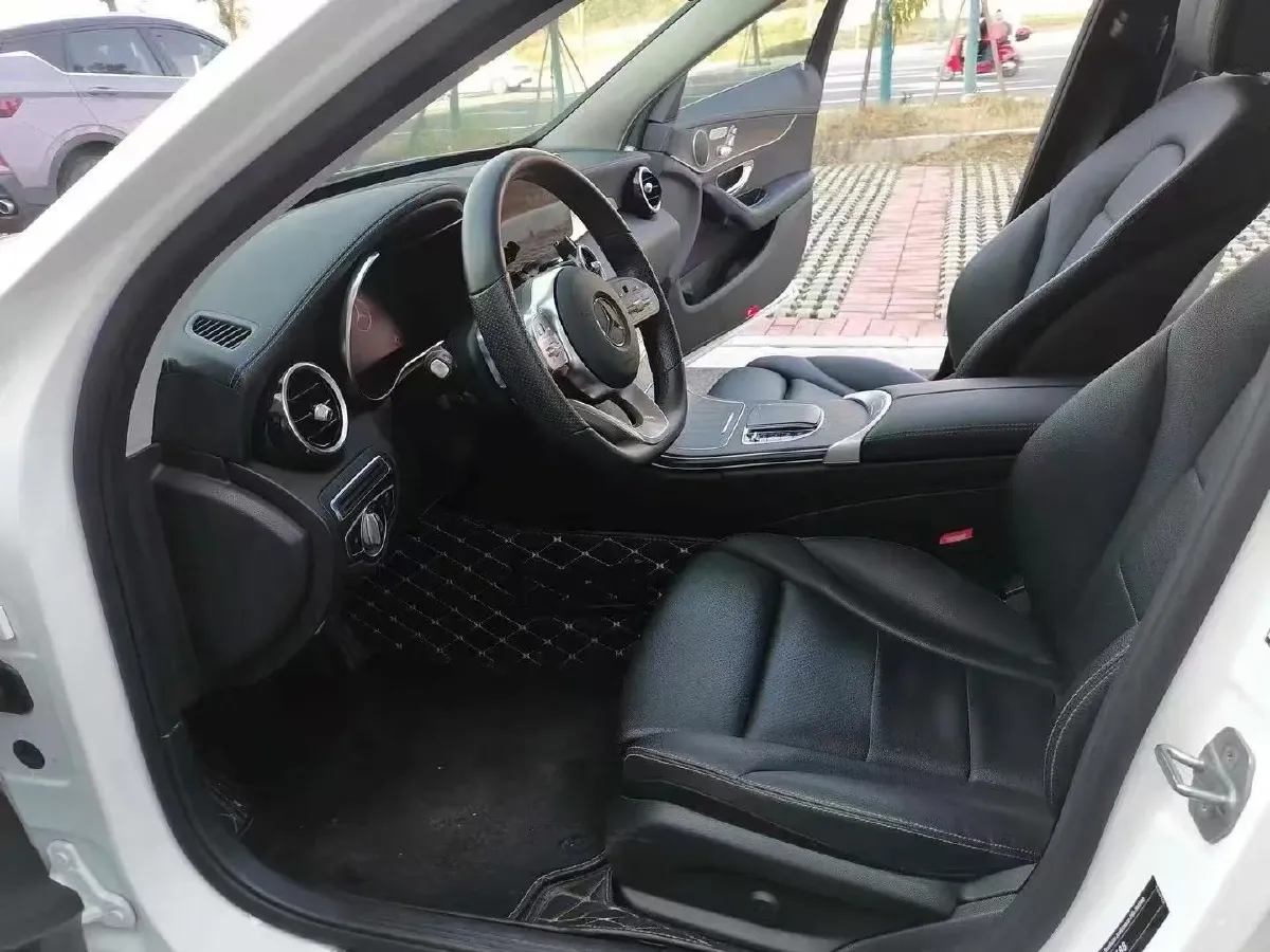 2021 Mercedes-Benz C Class 1.5T 184HP L4 9AT,autocango,china used car exporter,china ev exporter,chinese used car exporter,chinese used ev exporter