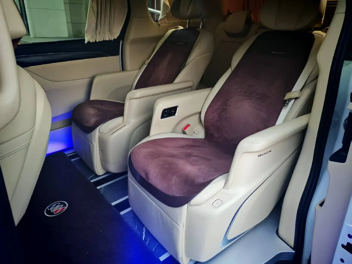 2023 Buick GL8 2.0T 237HP L4 9AT,autocango,china used car exporter,china ev exporter,chinese used car exporter,chinese used ev exporter