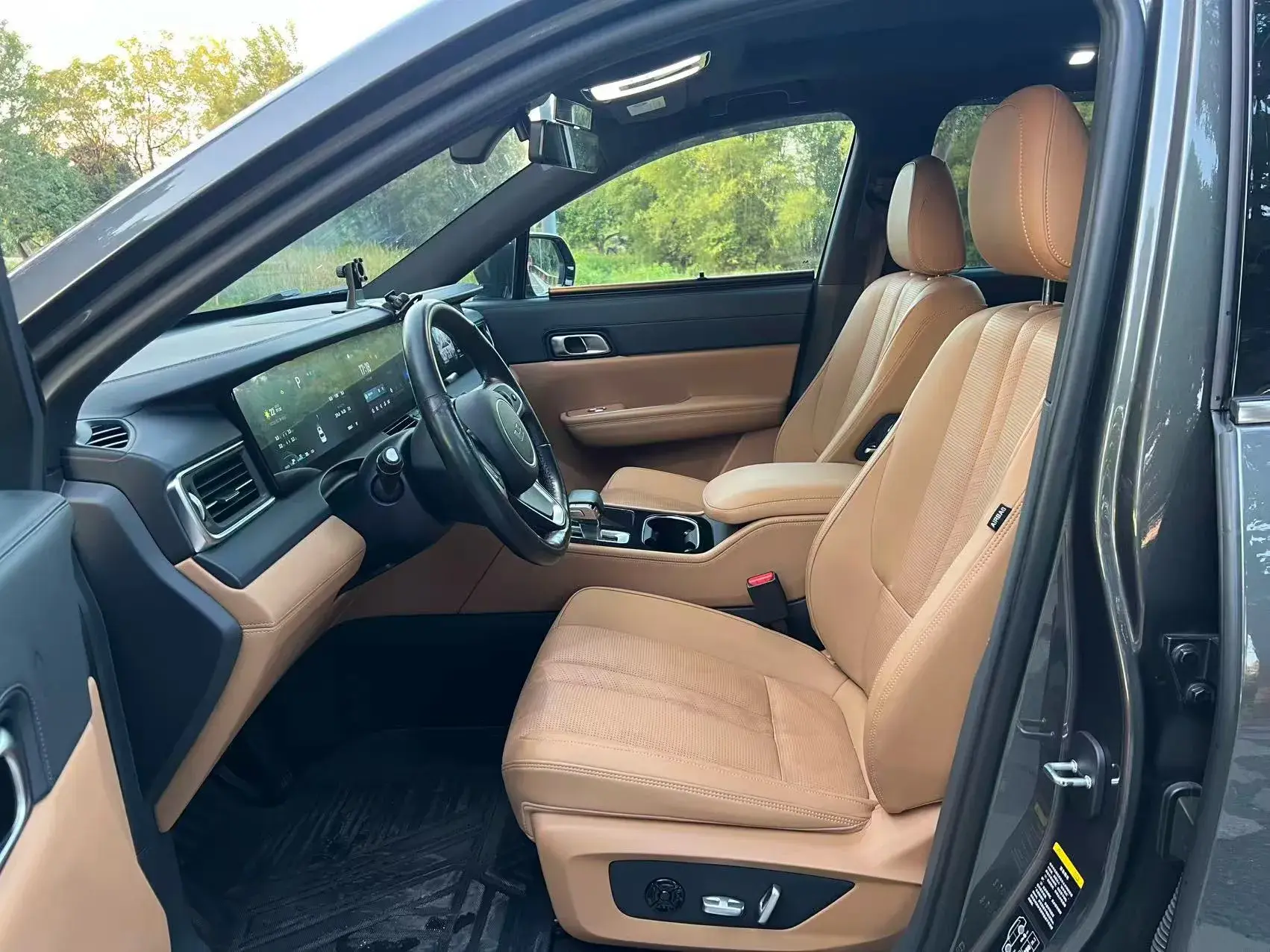 2020 LI ONE thumbnail 3