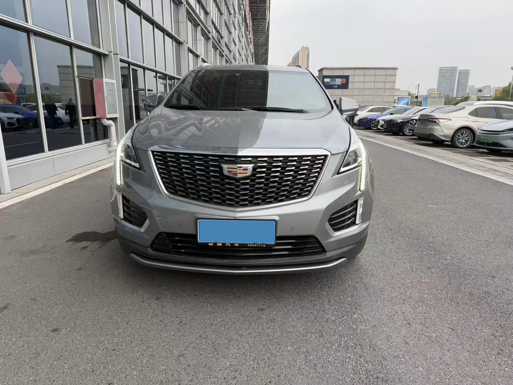 2023 CADILLAC XT5 thumbnail 2