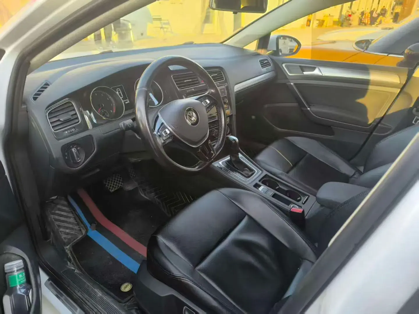 2019 VOLKSWAGEN GOLF thumbnail 4