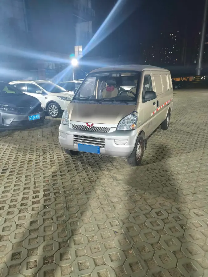 2019 WuLing RongGuang 1.5L 107HP L4 5MT