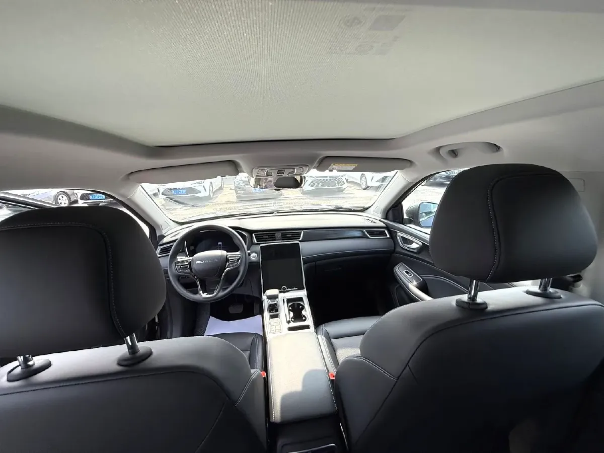 2025 Roewe RX5 1.5T 181HP L4 7DCT,autocango,china used car exporter,china ev exporter,chinese used car exporter,chinese used ev exporter