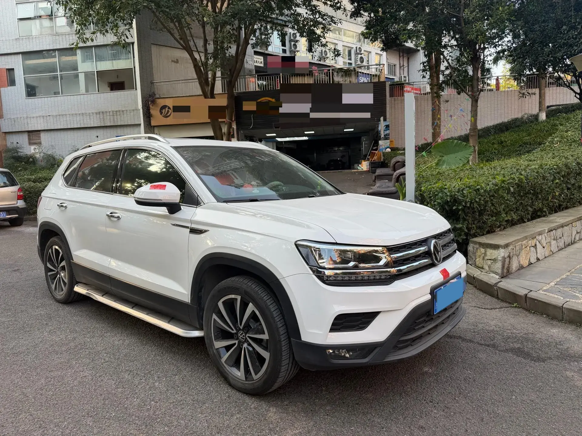 2021 VOLKSWAGEN THARU thumbnail 3