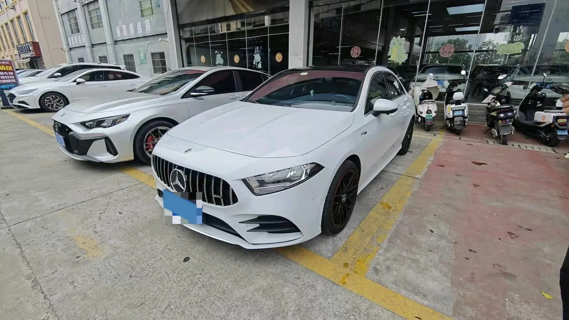 2021 MERCEDES-BENZ A view 1