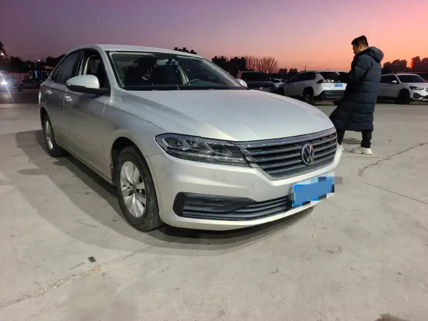 2019 VOLKSWAGEN LAVIDA thumbnail 2